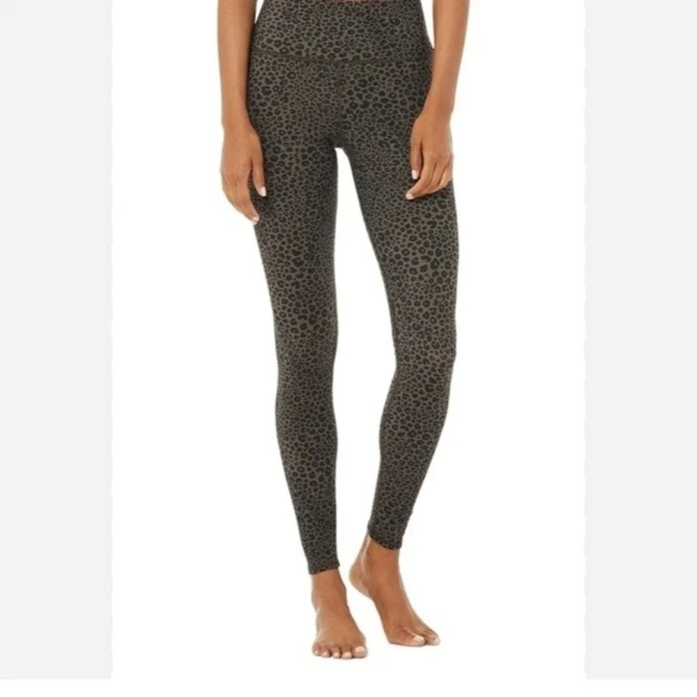 Alo Yoga Airlift High Waist Leopard Print Leggings Olive Green Black XS W5725R